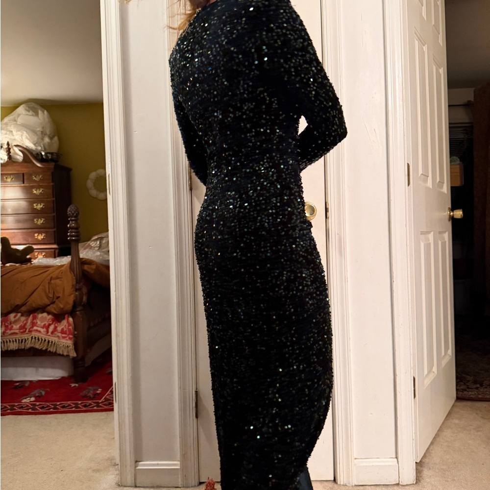 GREEN SEQUIN Long Sleeve
Formal Prom Pageant Evening
Wedding Gown Dress M 6/8 - Picture 9 of 9